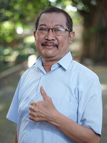 Ahmad Ahyas, S.Pd. (Wafat)