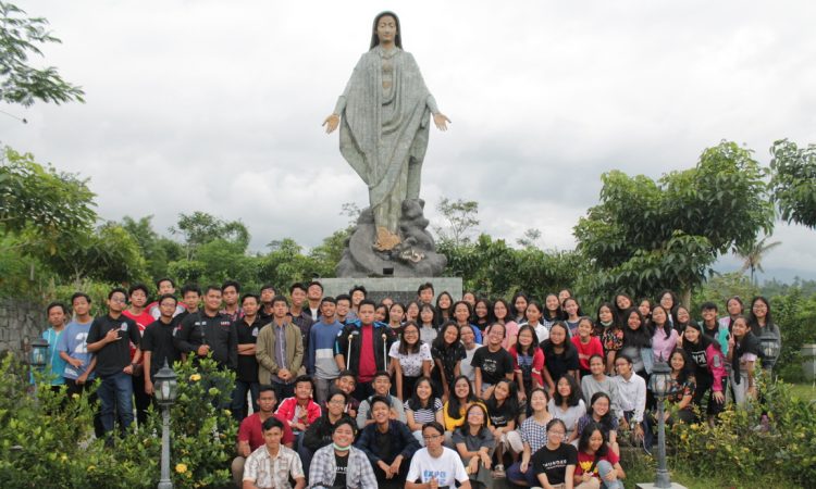 Share Blessing in “Padmanaba Bible Camp” 2020