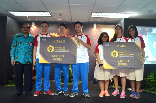 medali emas Olimpiade Standarisasi Nasional Tahun 2015