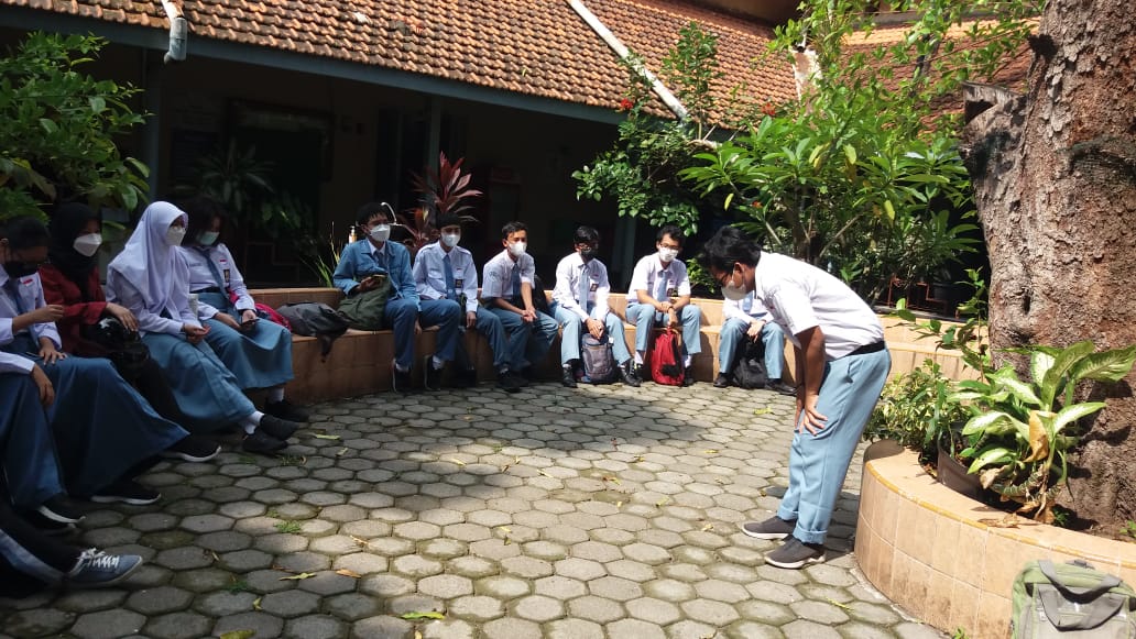 English Conversation (EC)