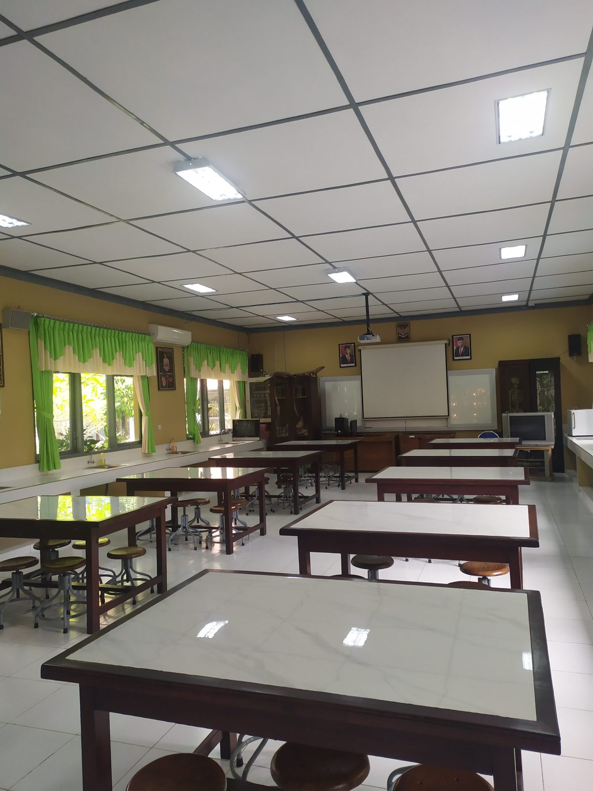 Laboratorium Biologi