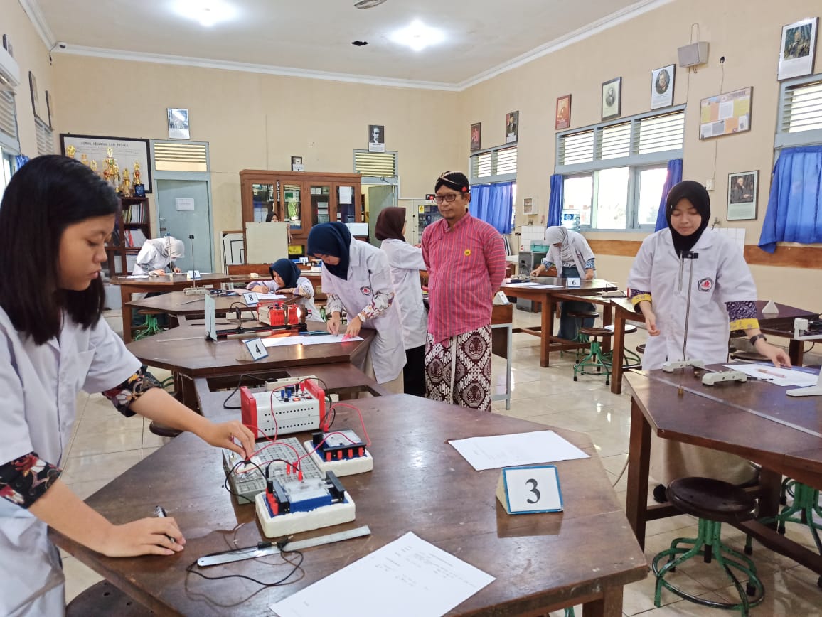 Laboratorium Fisika