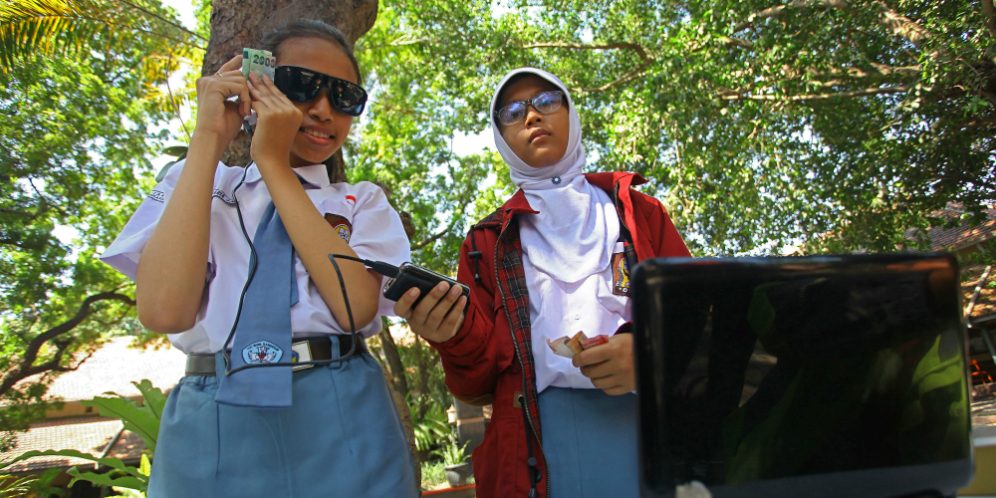 medali emas tingkat provinsi OPSI (Olimpiade Penelitian Siswa Indonesia) tahun 2015