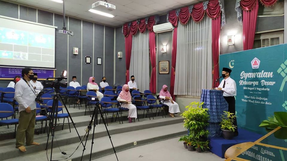 Syawalan Online Keluarga Besar SMA Negeri 3 Yogyakarta di Masa Pandemi