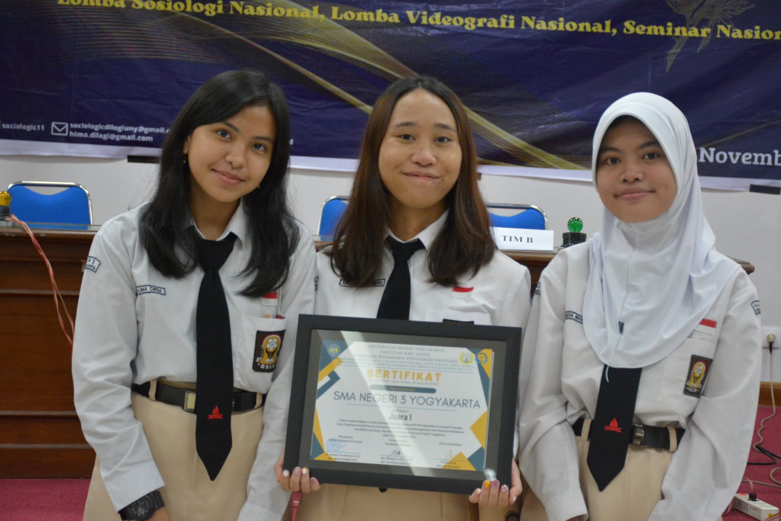 Juara 1 LCC (lomba cerdas cermat) Sosiologi Nasional 2022