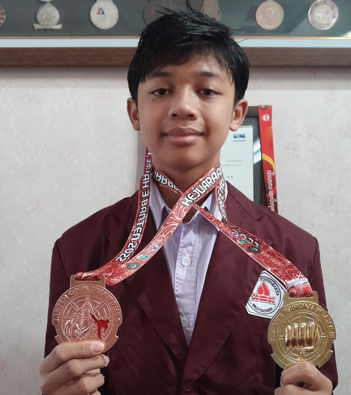 Medali Emas (poomsae junior individual male) dan Perunggu (poomsae junior pair) dalam Kejuaraan Wilayah (Kejurwil) 3 Tahun 2022 Banten Open