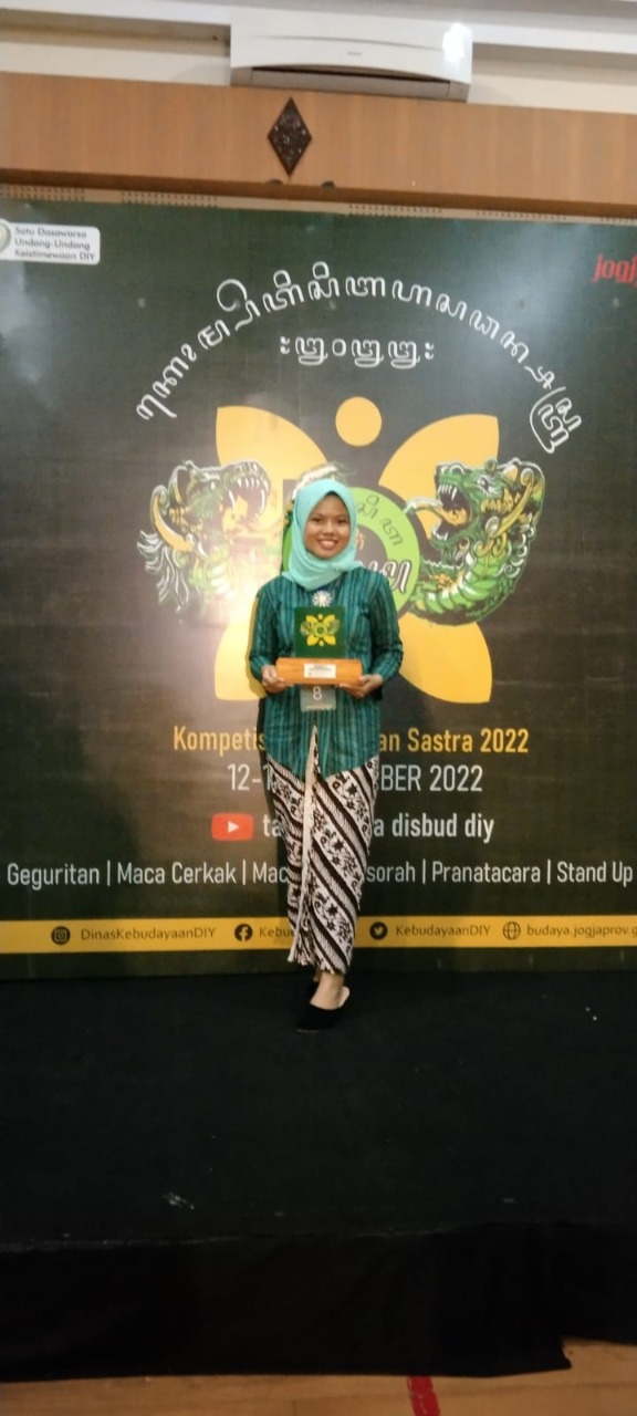Juara 3 tingkat Daerah Istimewa Yogyakarta Kompetisi Bahasa & Sastra 2022 Sesorah