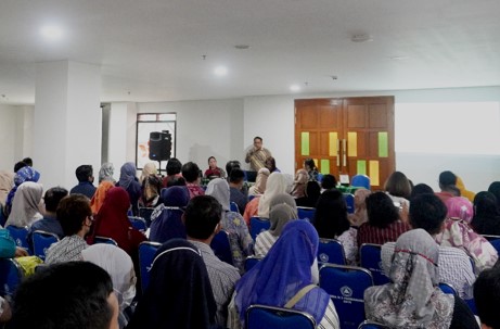 PERTEMUAN ORANG TUA/WALI SISWA KELAS XII DENGAN SEKOLAH DAN KOMITE SMA NEGERI 3 YOGYAKARTA