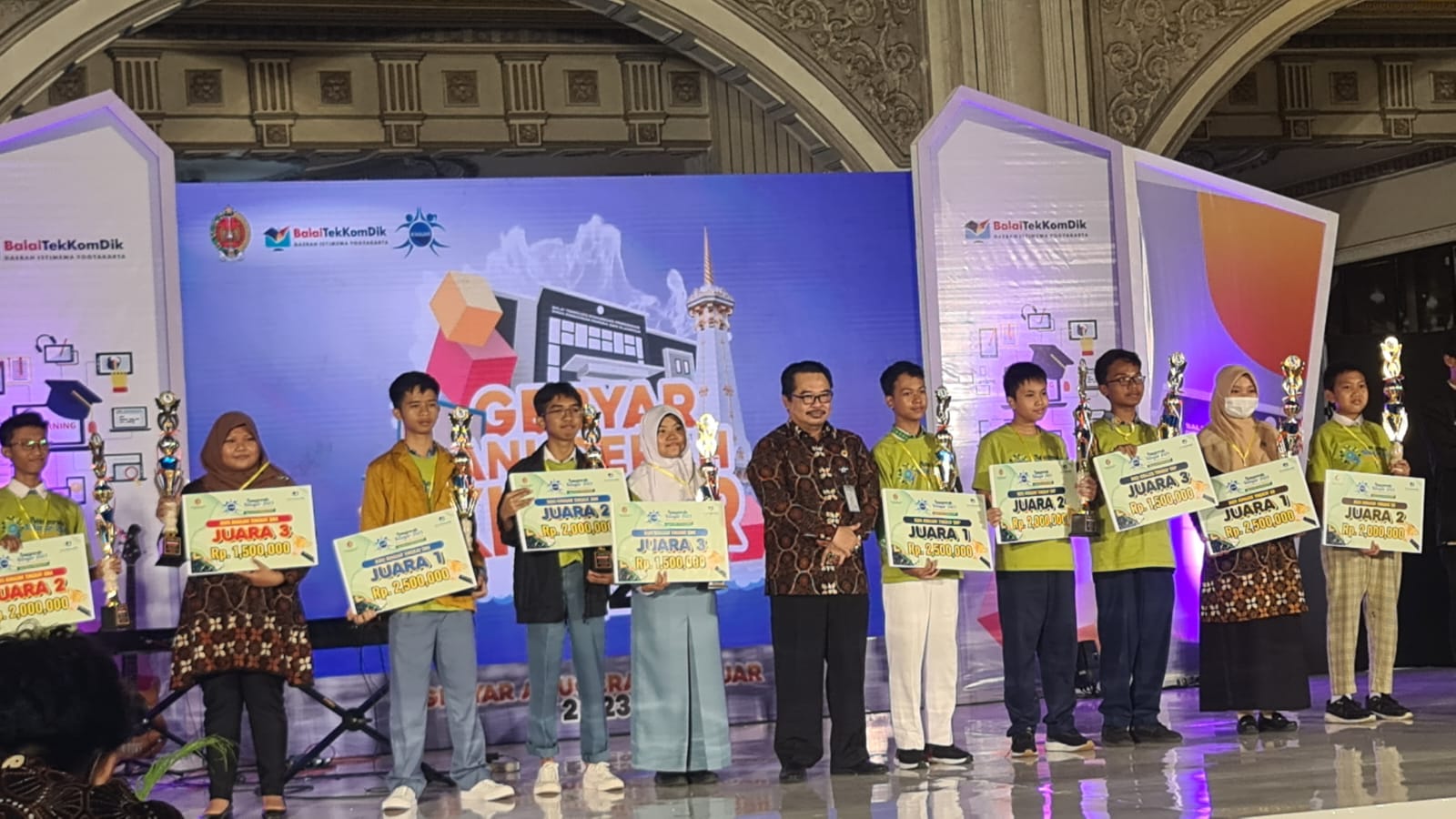 Juara 3 Kuis Kihajar Tahun 2023