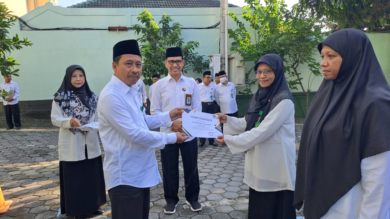 Juara I Lomba Karya Tulis Ilmiah Moderasi Beragama Kemenag Kota Yogyakarta 2023