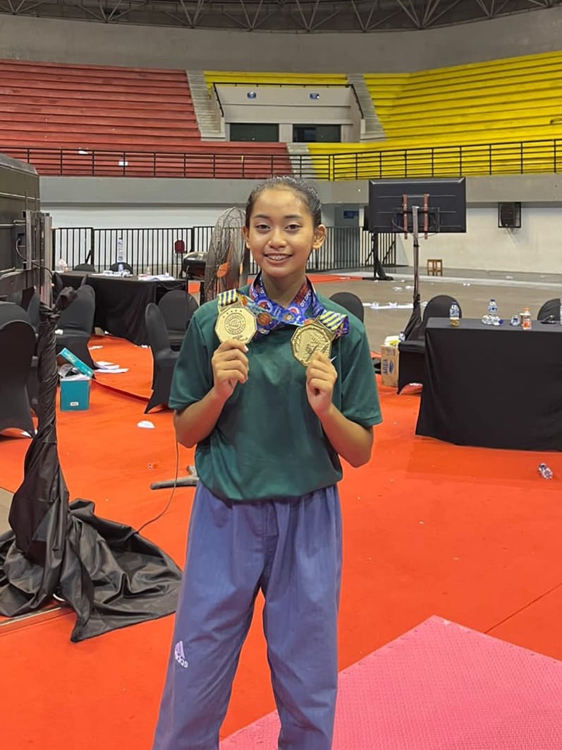 Medali Emas Poomsae Pair Junior, Medali Emas Poomsae Beregu Putri Senior dalam Kejurwil dan Takwondo DIY Open 2023