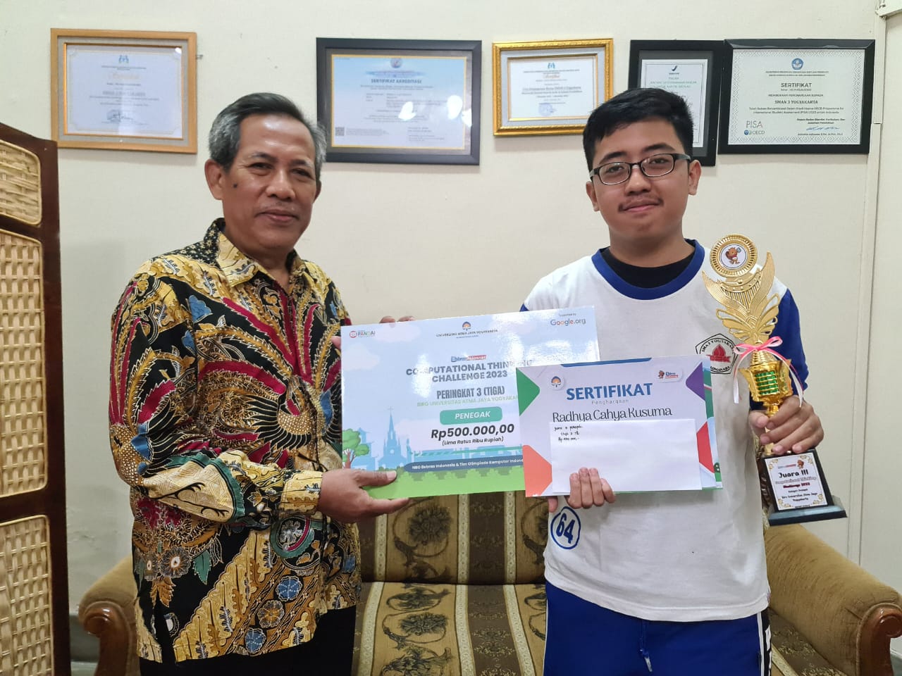 Juara 3 Kategori Penegak Bebras Challenge 2023