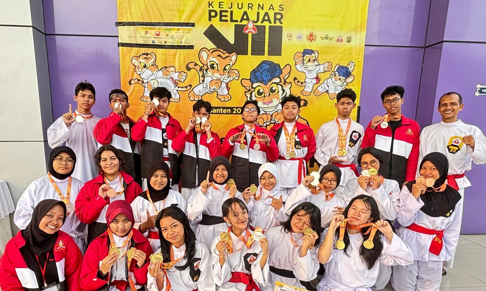 BERPRESTASI MELALUI KERJURNAS PERISAI DIRI