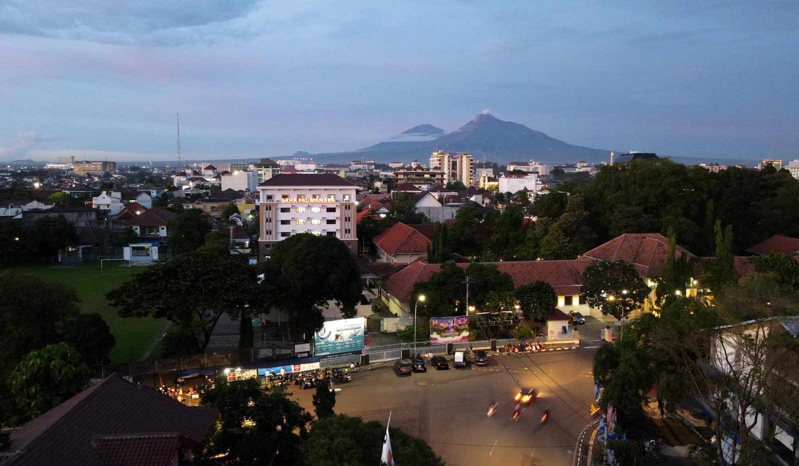 Senja di Padmanaba