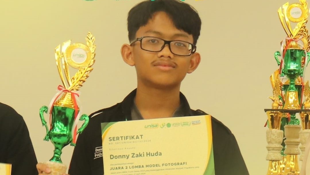 Juara 2 Lomba Model Fotografi UNISA Youth Games 2024