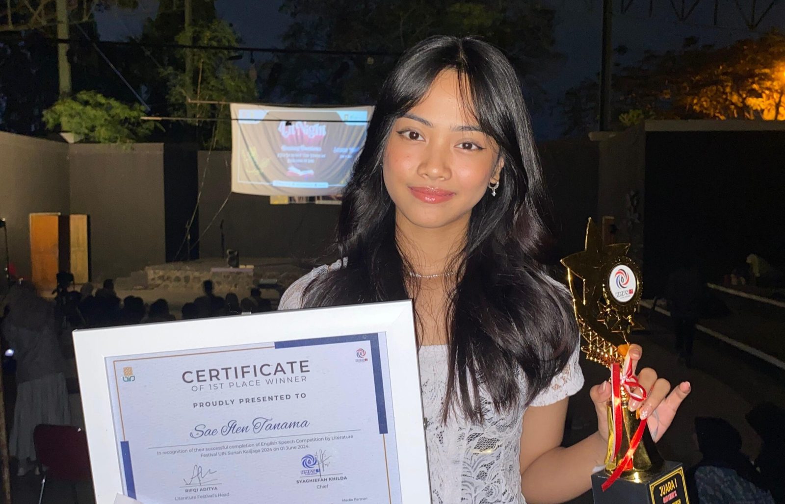 Juara 1 English Speech Competition by Literature Fest UIN Sunan Kalijaga 2024