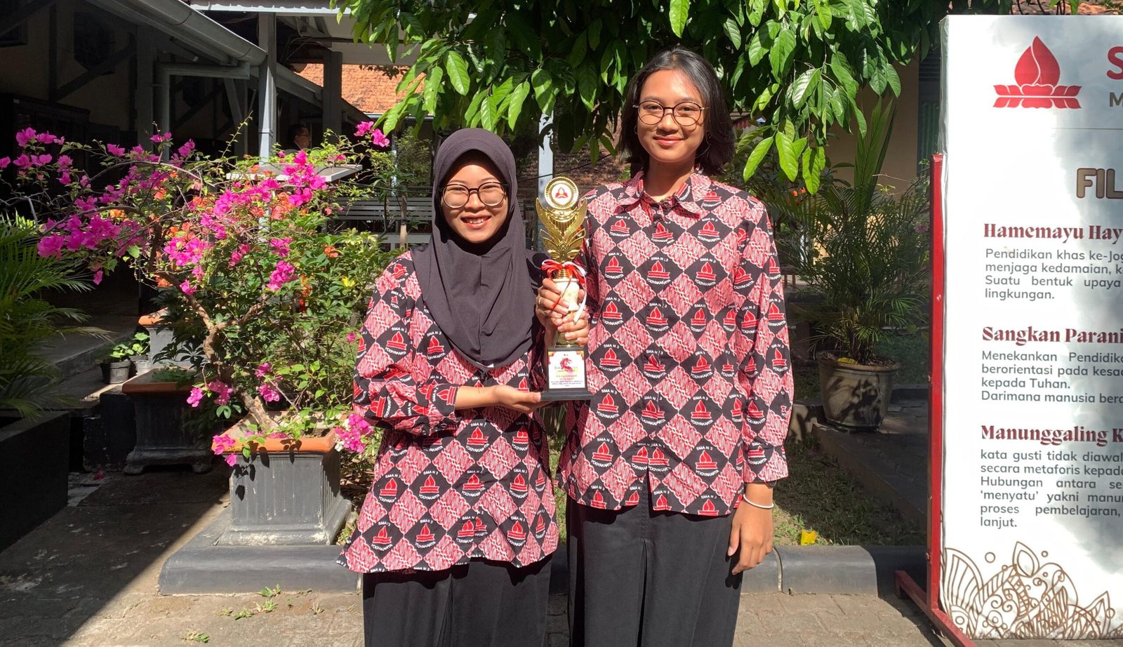 Juara 1 kategori Berpasangan tingkat SMA Kejuaraan Daerah Perisai Diri Antar Pelajar DIY 2024