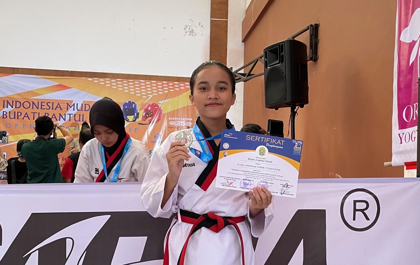 Juara 2 Kajurnas Taekwondo Poomsae Individual Putri 2024