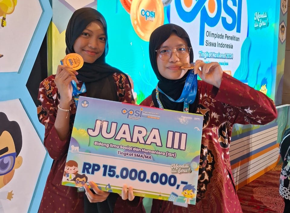 Medali Perunggu Bidang Ilmu Sosial Humaniora OPSI 2024