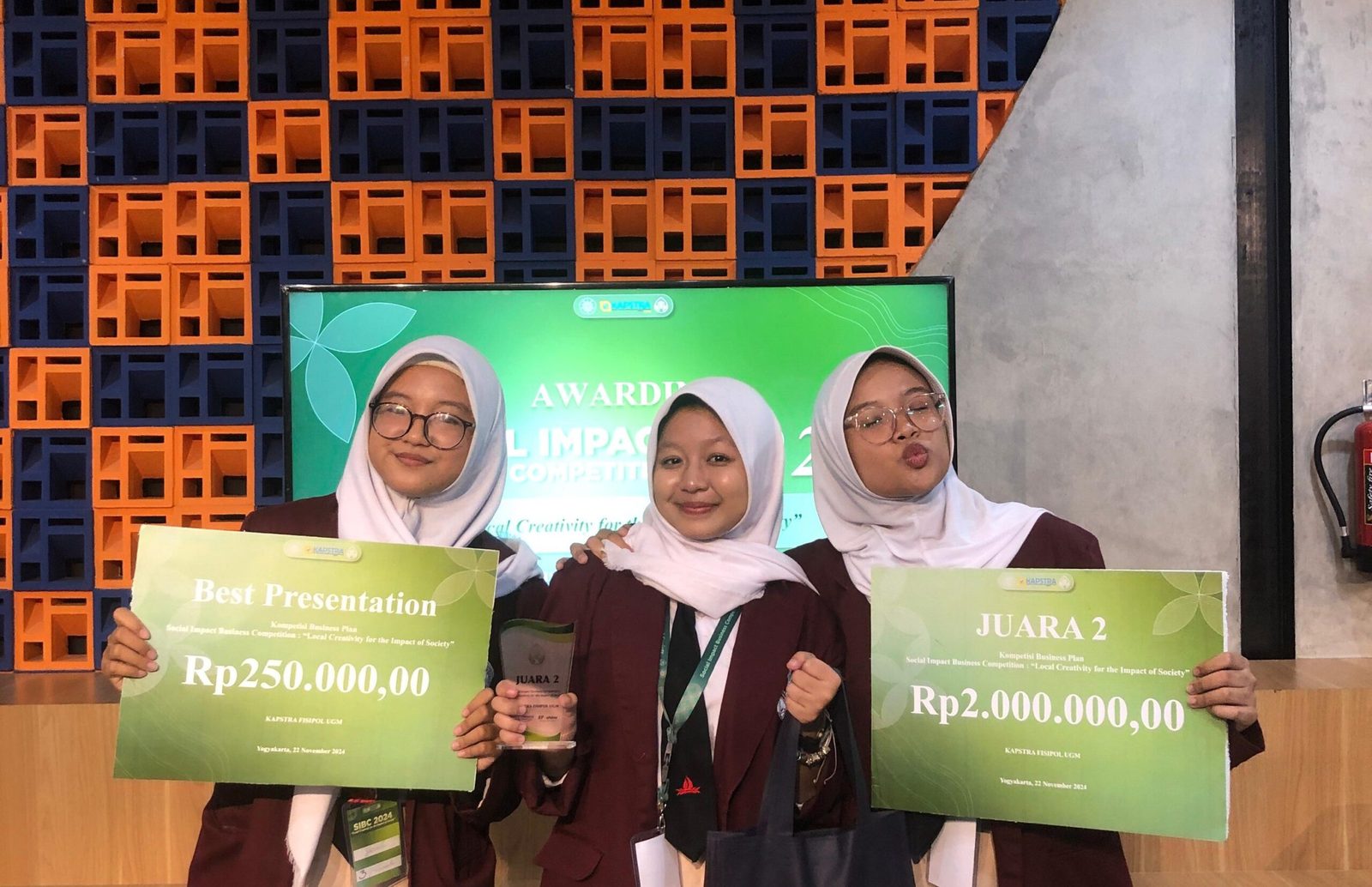 Juara 2 Social Impact Business Competition (SIBC)dan Best Presentation  2024