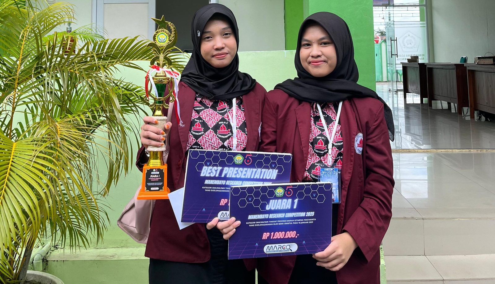 Juara 1 dan Best Presentation Research Competition Tingkat Provinsi Yogyakarta yang diselenggarakan oleh Marcopolo Fest di MAN 4 Bantul 2025