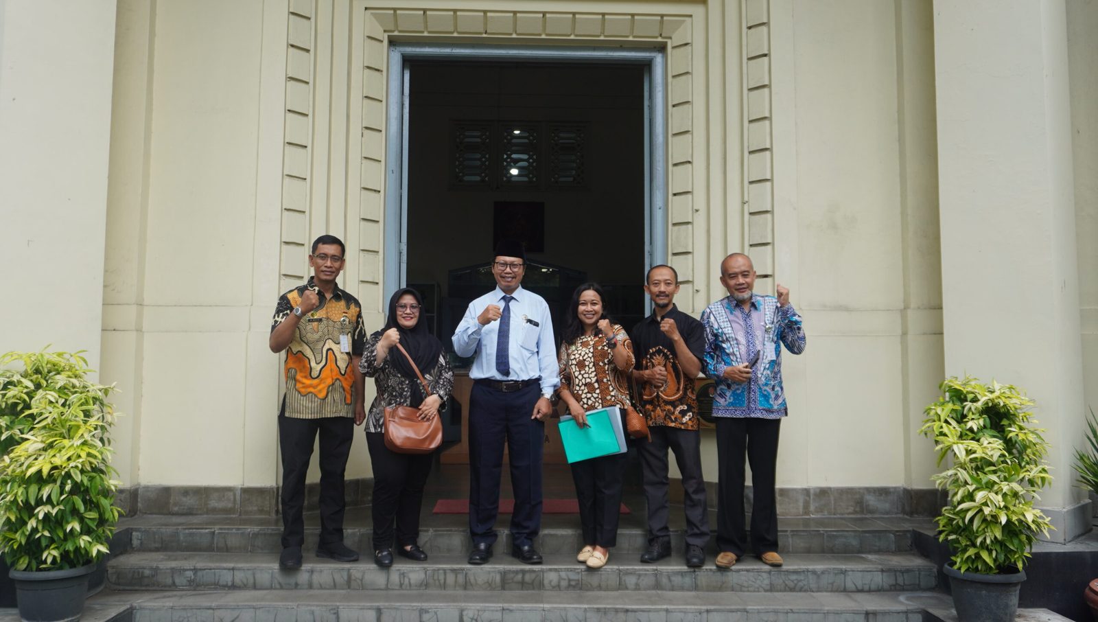 Lomba Kebersihan Sekolah: “Tidak Ada Sampah Liar di Sekitar Sekolah”