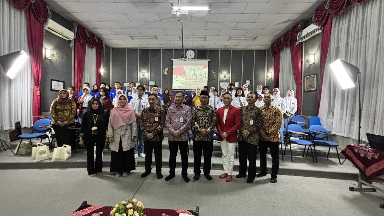 Nasionalisme Goes to School: Menanamkan Nilai Pancasila untuk Membangun Generasi Bermental Cerdas