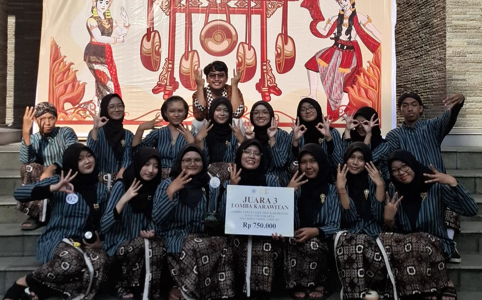 Juara 3 Lomba Tari dan Karawitan 2025