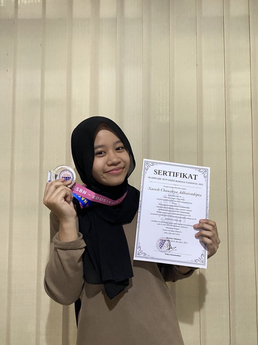 Medali Perak Olimpiade Seni Sains Bahasa Nasional 2025