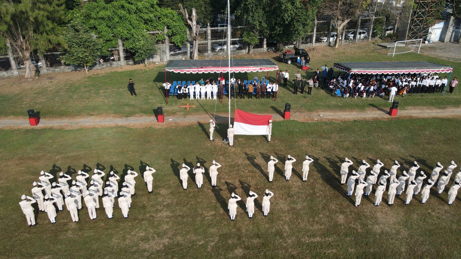 Upacara HUT ke-80 Republik Indonesia Kemantren Gondokusuman di SMAN 3 Yogyakarta