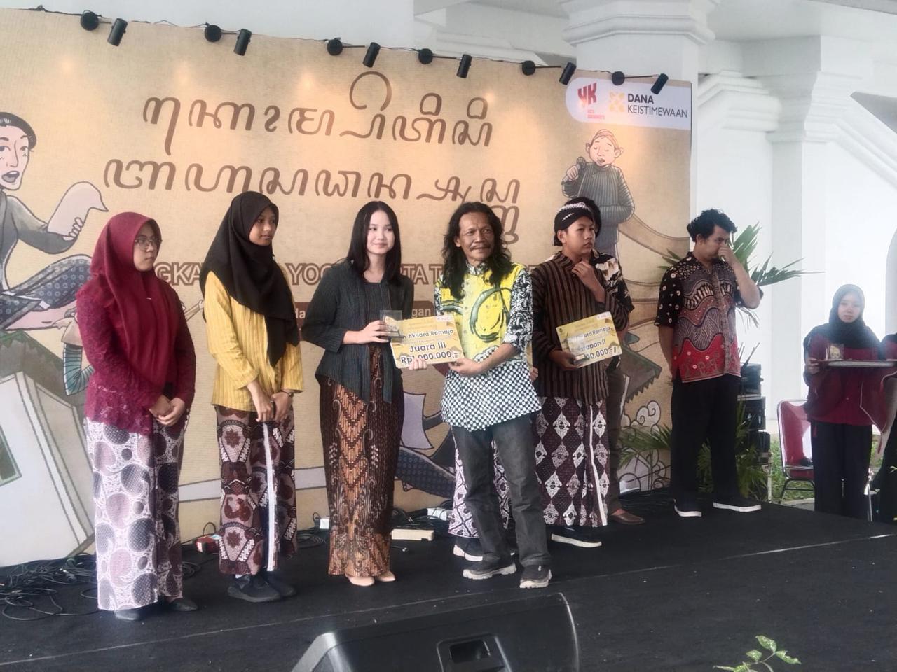 Juara 3 Kompetisi Bahasa dan Sastra Kota Yogyakarta 2025 Kategori Alih Aksara Remaja
