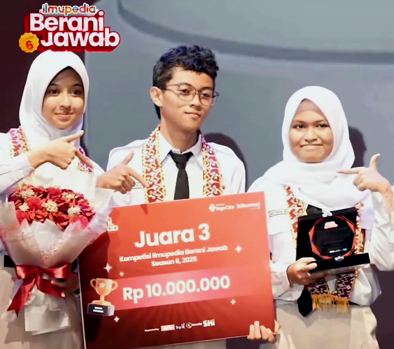 Juara 3 Kompetisi Ilmupedia Berani Jawab se-Indonesia Season 6