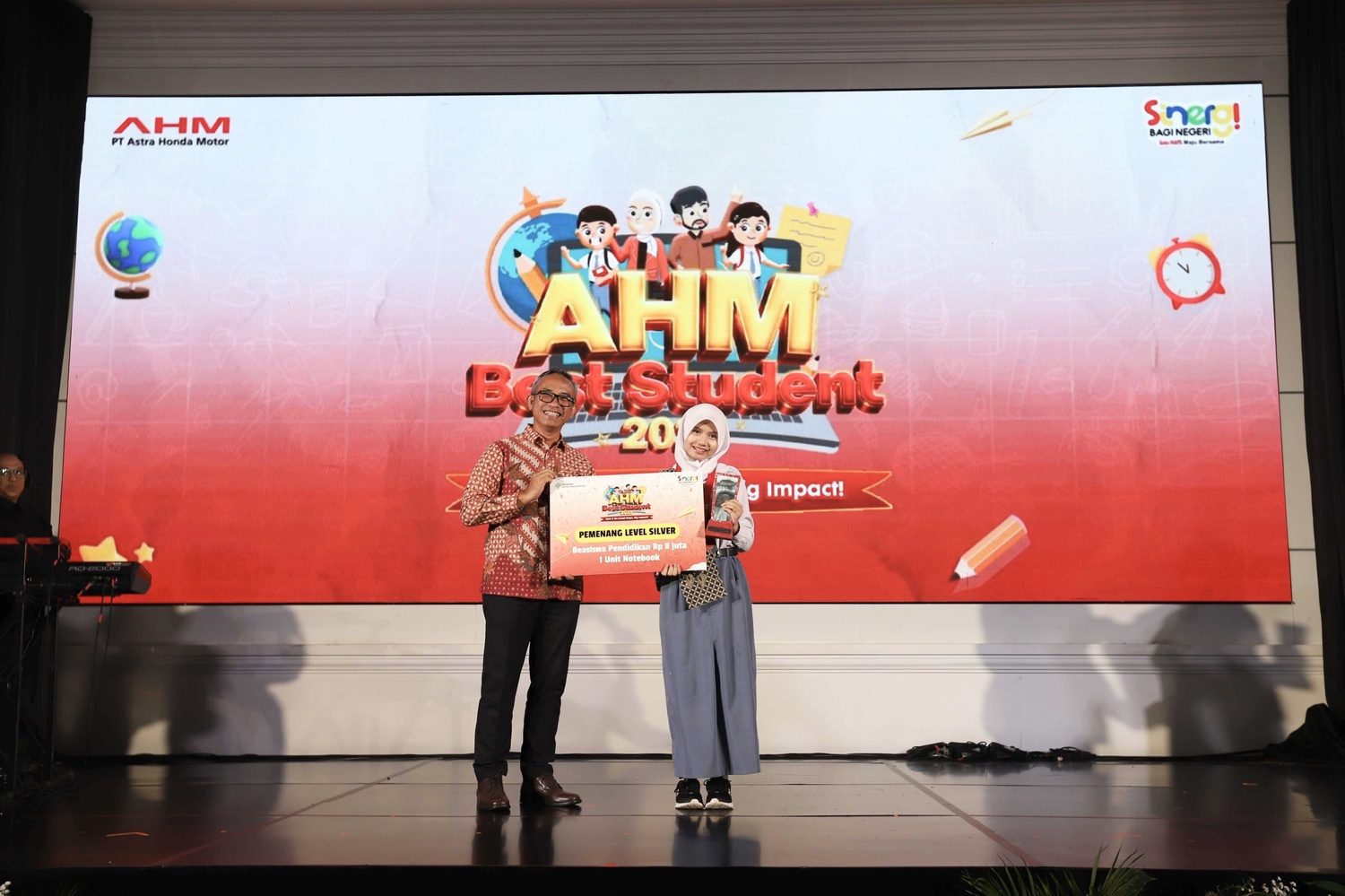 Juara 2 Astra Honda Motor Best Student 2025