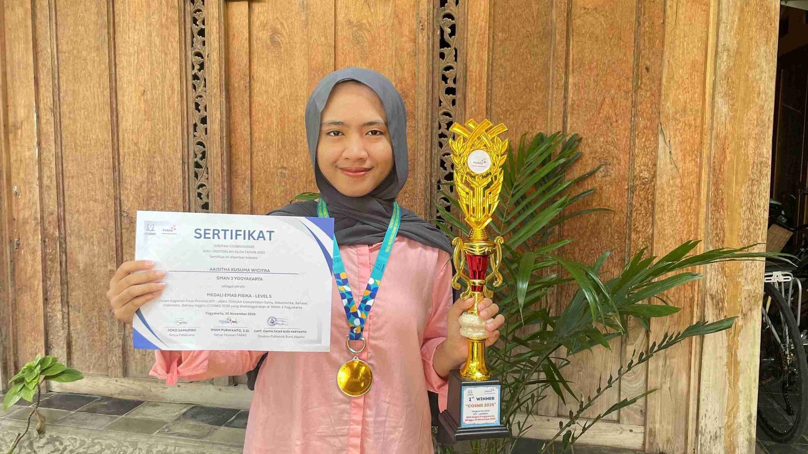 Best Score—Medali Emas Fisika Final Provinsi DIY-Jateng COSMII 2025