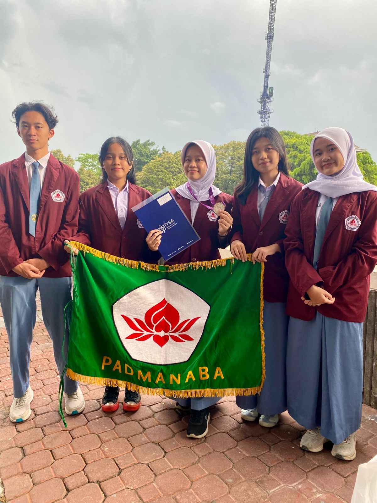 Medali Perak I2ASPO (Indonesia International Applied Science Project Olympiad) Bidang Functional Food