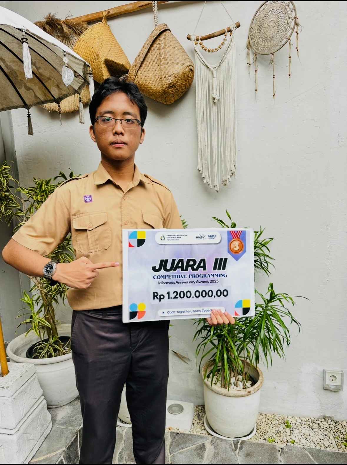 Juara 3 Competitive Programming Nasional