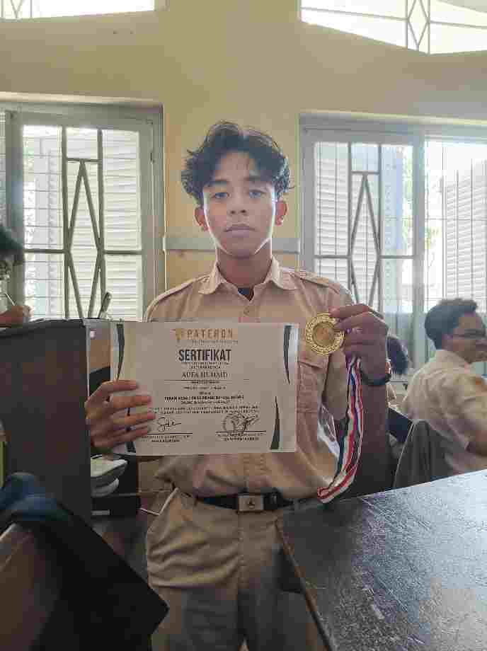 Medali Emas Bahasa Inggris Jogja Science Olympiad 2026