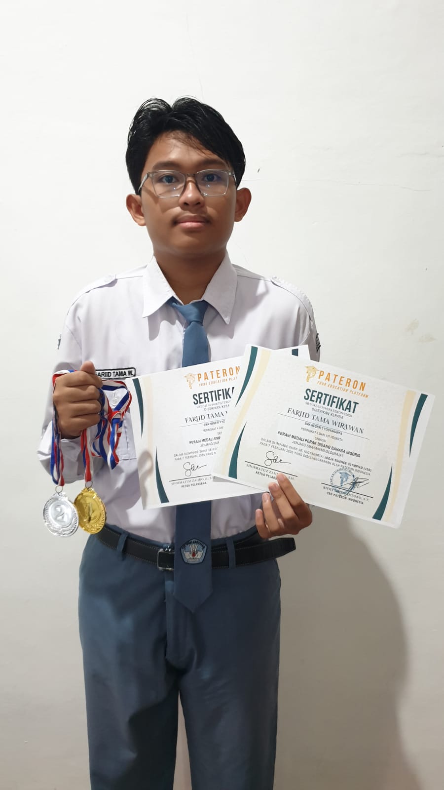 Medali Perak Jogja Science Olympiad Bidang Bahasa Inggris