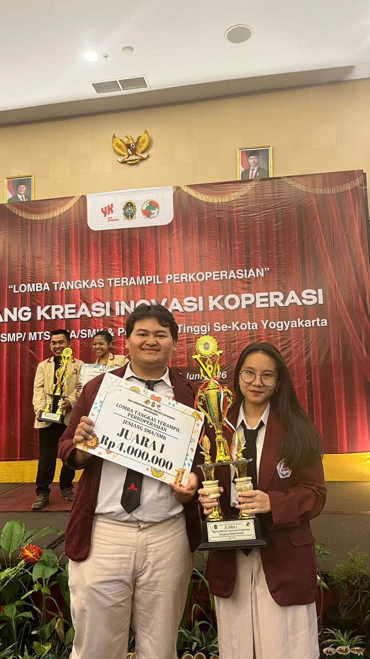 Juara 1 Ajang Kreasi Inovasi Koperasi Jenjang SMA/K